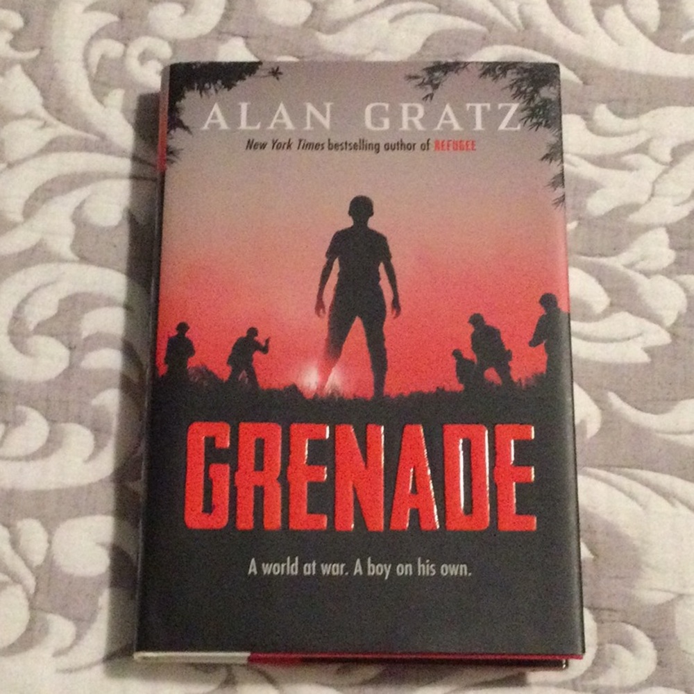 🛍 2/$14- Grenade by Alan Gratz
